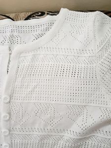 Chrosia white top