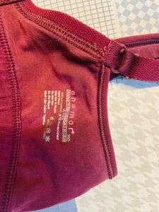 branded Comfortable Maroon Sports Bra