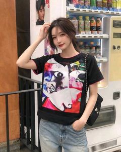 New with tag Artistic Graphic Print T-Shirt