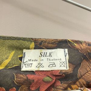Vintage Floral Button-Up Top