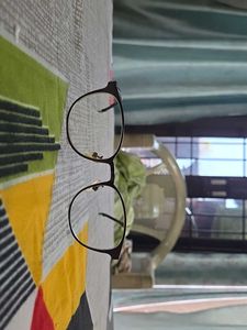 Stylish Round Frame Glasses with Box