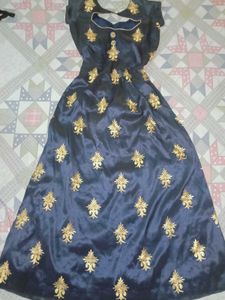 Beautiful navy blue gown for festivals