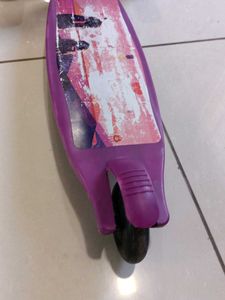 Purple 3-Wheel Scooter with Light-Up Wheels