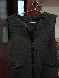 Chic Sleeveless Gray Dress