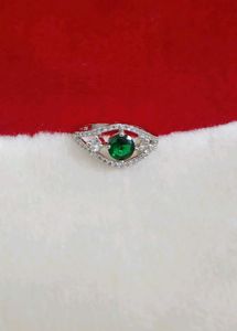 Elegant Emerald & Diamond Ring