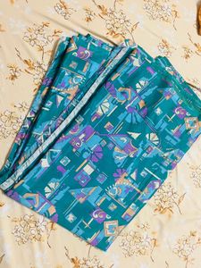 Beautiful Teal Saree with Abstract Print🤎