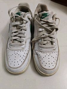 Nike White &amp; Green Sneakers