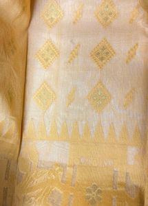 Dhakai jamdani Semi Hard Saree