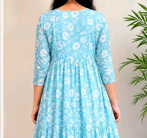 Elegant Blue Floral Print Kurta Set