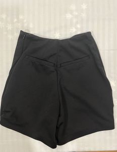 Chic Black Skort