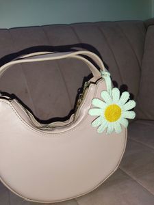 Odette Creamy pink sunflower Slingbag