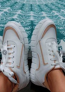 Stylish White &amp; Pink Sneakers