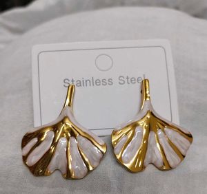 ✨✨Leaf Drop anti tarnish ✨✨ 2  Pairs Earring
