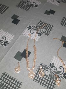 Elegant Necklace and Earring Set