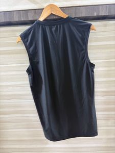 Men's Black Sleeveless Athletic T-Shirt