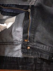 Stylish Men's Dark Wash Jeans shirt