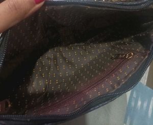 Chic Black Handbag