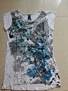 Bundle of Two Women's T-Shirts