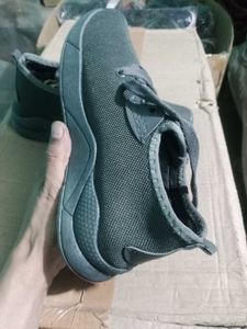NEW NO USED SPORTS SHOES FOR MAN,