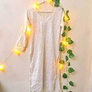 Elegant White Chikankari Kurta