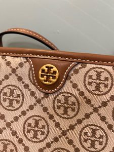 Tory Burch Tote In Canvas with wristlet