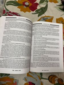 Vajiram &amp; Ravi Indian Polity Vol 1
