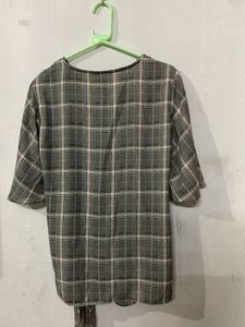 Stylish Plaid Wrap Top