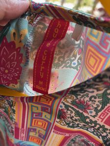 Vibrant print Sleeveless Dress with pock