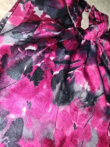 Floral Print Sleeveless Top