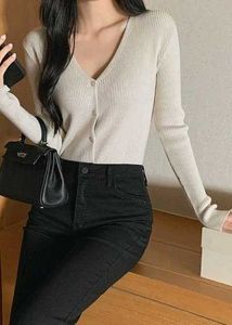 New with tag Cream Ribbed Knit Button-Up Sweater