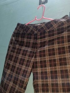 Chic Plaid Trousers
