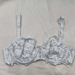 White 💙Lace Bra