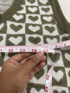 Cute Heart Pattern Sweater Vest