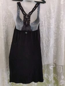 Chic Black V-Neck Dress with Crochet Straps