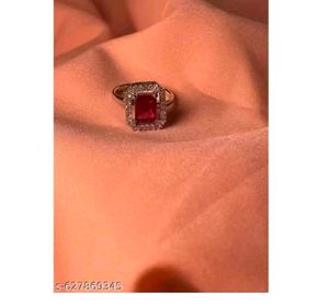Gold Tone Flower Ring
