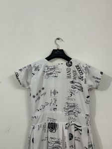 Unique Graphic Print Short Sleeve Dress