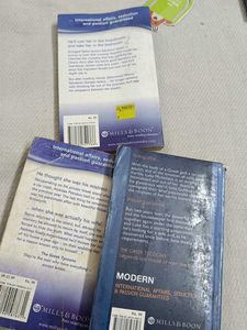 Mills &amp; Boon Modern Romance Books (3)