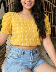 Yellow Embroidered Puff Sleeve Kurta