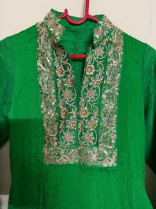 🆕 Green Embroidered Anarkali Suit