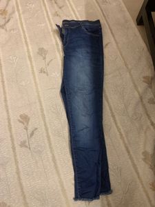Stylish Top &amp; Jeans Combo