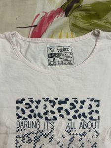Cute T-Shirt with Graphic Print