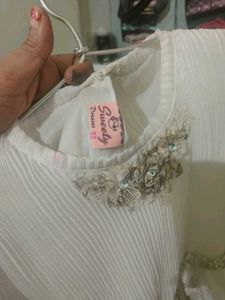 Elegant White Pleated Dress