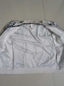 tshirt , shrug and Pant