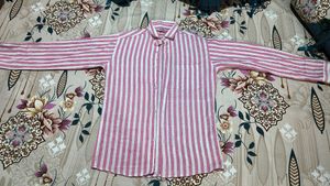 Pink and White Striped Button-Up Shirt Relaxed fit