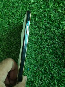 iPhone 11 Pro Back Cover Free lighting cabl