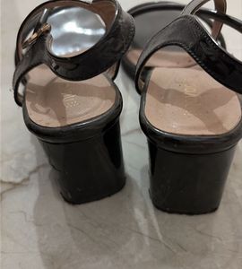 Black stylish Heels