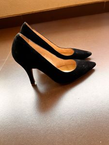 Elegant Black Suede Heels