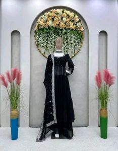 Black Gown With Dupatta And Pant