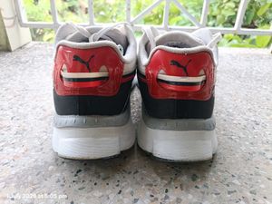 Puma Sneakers