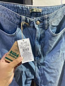 Chic Women's Light Blue Bootcut Denim Jeans